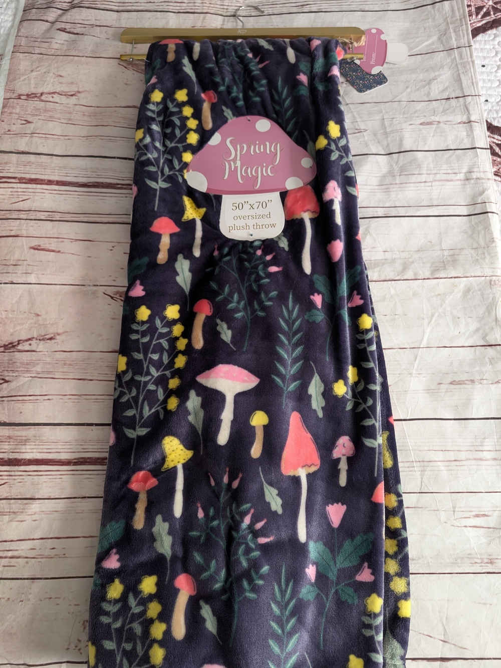 Beautiful Plush Throw Mushroom Print